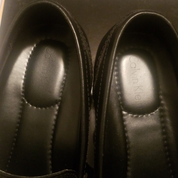 Shoes - Picture 2 of 4